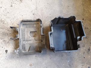 Used Battery box Saab 9-5 (YS3E) 1.9 TiD 16V Price on request offered by Autodemontage Joko B.V.