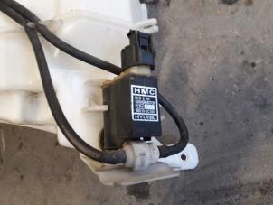 Used Windscreen washer pump Kia Picanto (BA) 1.0 12V Price on request offered by Autodemontage Joko B.V.