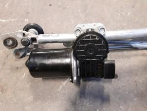 Used Front wiper motor Kia Picanto (TA) 1.0 12V Price on request offered by Autodemontage Joko B.V.