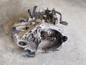 Used Gearbox Kia Picanto (TA) 1.0 12V Price on request offered by Autodemontage Joko B.V.