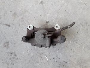 Used Front brake calliper, left Kia Picanto (TA) 1.0 12V Price on request offered by Autodemontage Joko B.V.