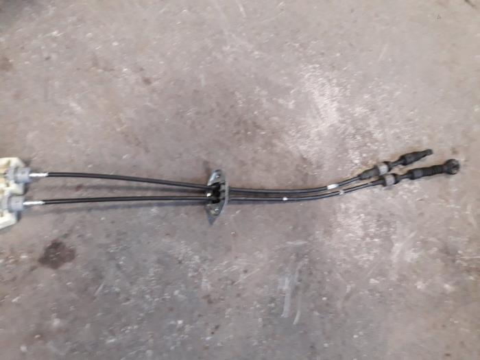 Gearbox control cable from a Kia Picanto (TA) 1.0 12V 2012
