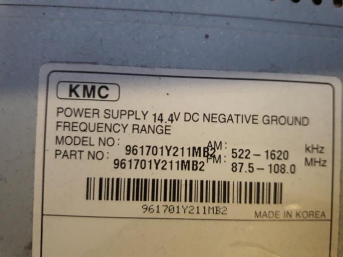 Radio CD player from a Kia Picanto (TA) 1.0 12V 2012