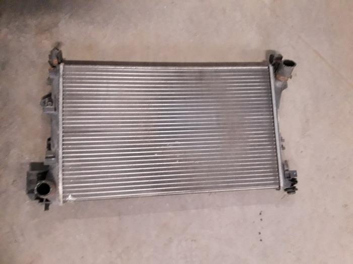 Gebrauchte Kühler Saab 9-3 II (YS3F) 1.8t 16V Preis auf Anfrage angeboten von Autodemontage Joko B.V.