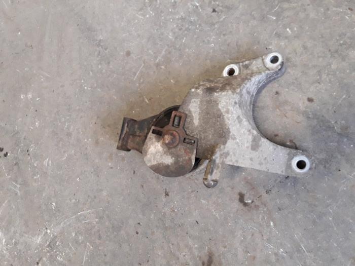 Usagé Support moteur Saab 9-3 II (YS3F) 1.8t 16V Prix sur demande proposé par Autodemontage Joko B.V.