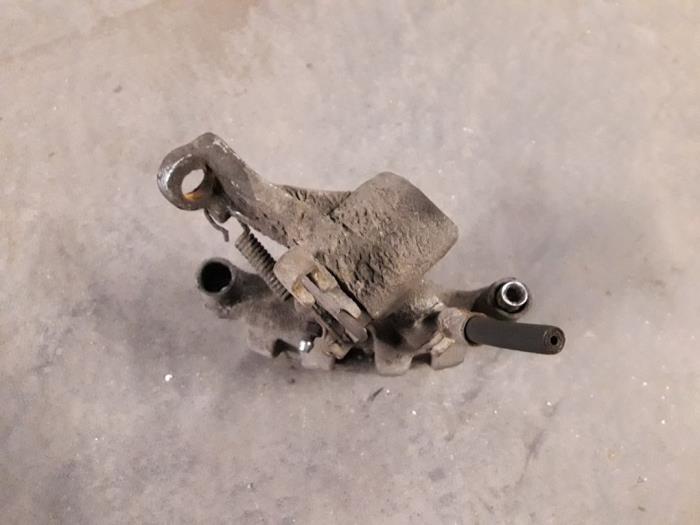 Rear brake calliper, left from a Saab 9-3 II (YS3F) 1.8t 16V 2005