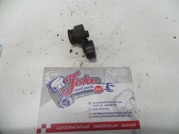 Usados Rodillo tensor correa múltiple Opel Astra H (L48) 1.6 16V Twinport Precio de solicitud ofrecido por Autodemontage Joko B.V.