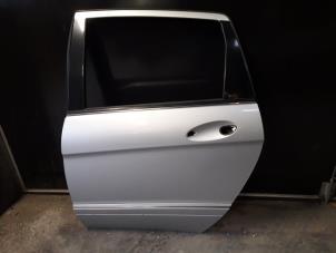 Used Rear door 4-door, left Mercedes B (W245,242) 2.0 B-180 CDI 16V Price on request offered by Autodemontage Joko B.V.