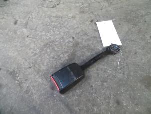 Used Front seatbelt buckle, left Citroen Jumpy (BS/BT/BY/BZ) 1.9Di Price on request offered by Autodemontage Joko B.V.