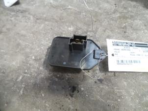 Used Heater resistor Volvo 850 2.5i GLE 10V Price on request offered by Autodemontage Joko B.V.