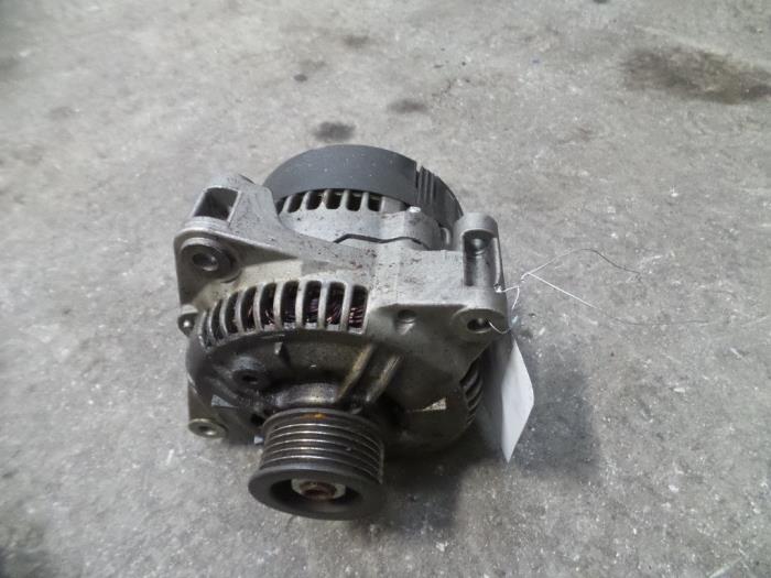Gebrauchte Dynamo Volvo 850 2.5i GLE 10V Preis auf Anfrage angeboten von Autodemontage Joko B.V.