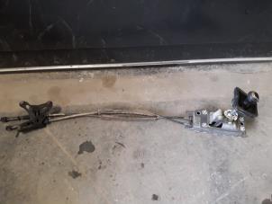 Used Gearbox control cable Skoda Superb (3TAA) 1.9 TDI Price on request offered by Autodemontage Joko B.V.