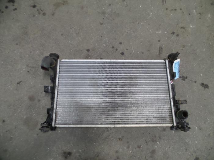 Usagé Radiateur Ford Focus 1 2.0 16V Prix sur demande proposé par Autodemontage Joko B.V.