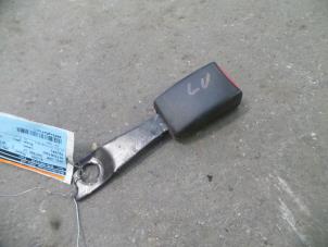 Used Front seatbelt buckle, left Mitsubishi Pajero Hardtop (V6/7) 3.2 DI-D 16V Long Price on request offered by Autodemontage Joko B.V.