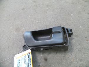 Used Front door handle 4-door, right Mitsubishi Pajero Hardtop (V6/7) 3.2 DI-D 16V Long Price on request offered by Autodemontage Joko B.V.