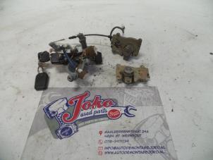 Used Set of cylinder locks (complete) Mitsubishi Pajero Hardtop (V6/7) 3.2 DI-D 16V Long Price on request offered by Autodemontage Joko B.V.