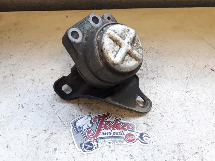 Used Engine mount Ford Mondeo III 2.0 TDCi/TDDi 115 16V Price on request offered by Autodemontage Joko B.V.