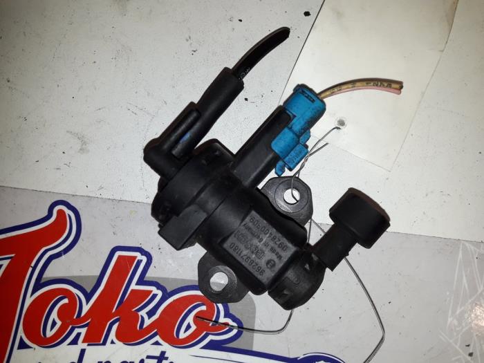 Używane Pompa EGR Peugeot 406 (8B) 2.0 HDi 90 Cena na żądanie oferowane przez Autodemontage Joko B.V.