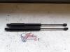 Mercedes-Benz CLK (C208) 2.0 200 16V Amortisseur capot moteur gauche