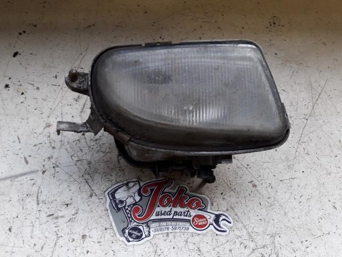 Używane Halogen prawy Mercedes CLK (C208) 2.0 200 16V Cena na żądanie oferowane przez Autodemontage Joko B.V.