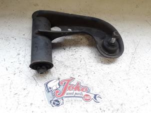 Used Front upper wishbone, right Mercedes CLK (W208) 2.0 200 16V Price on request offered by Autodemontage Joko B.V.