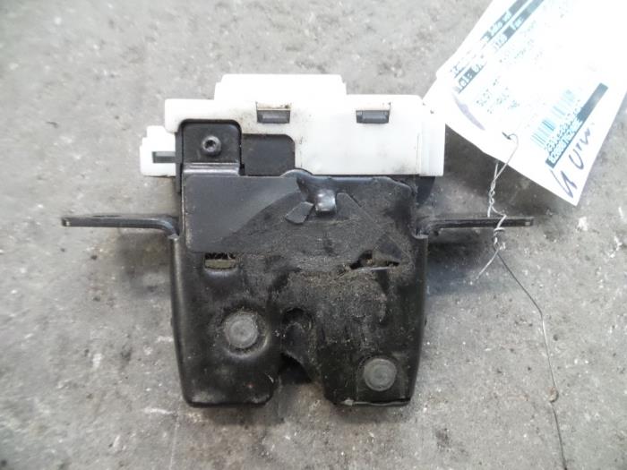 Tailgate lock mechanism Renault Megane II 1.4 16V 98 8200076240E