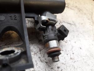 Used Injector (petrol injection) Renault Clio III (BR/CR) 1.2 16V 75 Price on request offered by Autodemontage Joko B.V.