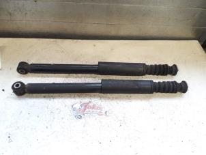 Used Shock absorber kit Renault Clio III (BR/CR) 1.2 16V 75 Price on request offered by Autodemontage Joko B.V.