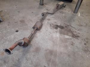 Used Catalytic converter Renault Clio III (BR/CR) 1.2 16V 75 Price on request offered by Autodemontage Joko B.V.