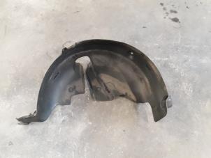 Used Wheel arch liner Renault Clio III (BR/CR) 1.2 16V 75 Price on request offered by Autodemontage Joko B.V.