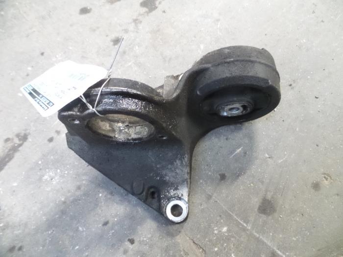 Used Engine mount Citroen Jumpy (BS/BT/BY/BZ) 2.0 HDi 90 Price on request offered by Autodemontage Joko B.V.