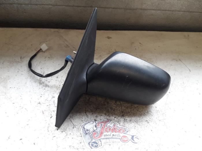 Rétroviseur extérieur gauche d'un Toyota Yaris (P1) 1.3 16V VVT-i 2000