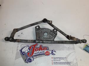 Used Wiper mechanism Peugeot 107 1.0 12V Price on request offered by Autodemontage Joko B.V.