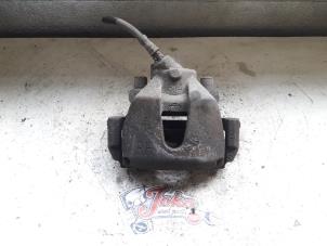 Used Front brake calliper, right Ford Focus C-Max 1.6 TDCi 16V Price on request offered by Autodemontage Joko B.V.