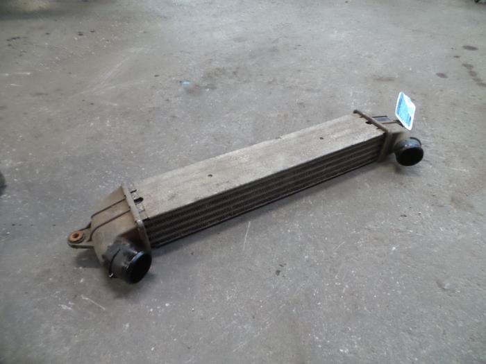 Usados Intercooler Fiat Doblo (223A/119) 1.9 JTD Precio de solicitud ofrecido por Autodemontage Joko B.V.