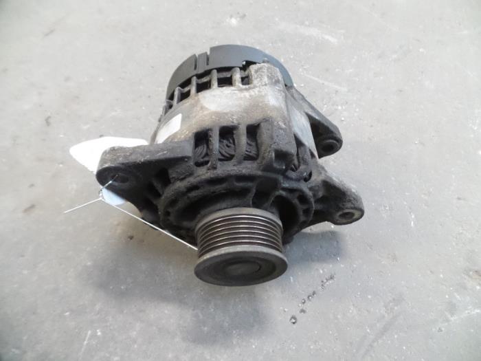 Gebrauchte Dynamo Fiat Doblo (223A/119) 1.9 JTD Preis auf Anfrage angeboten von Autodemontage Joko B.V.