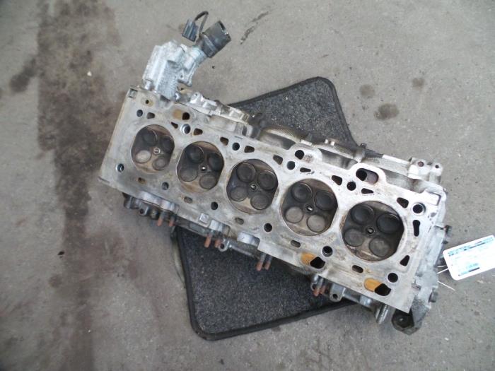 Gebrauchte Zylinderkopf Volvo V70 (SW) 2.4 20V 140 Preis auf Anfrage angeboten von Autodemontage Joko B.V.