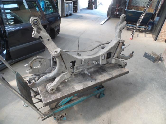 Usagé Faux châssis Volvo V70 (SW) 2.4 20V 140 Prix sur demande proposé par Autodemontage Joko B.V.