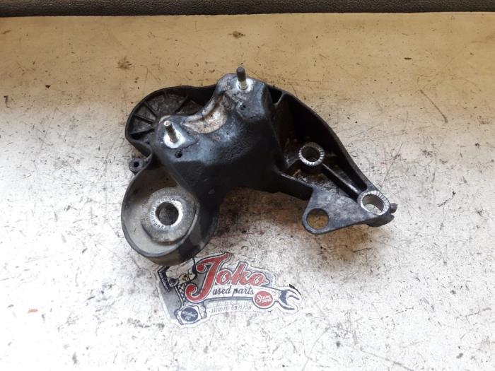 Usagé Support moteur Audi A6 (C6) 2.7 TDI V6 24V Prix sur demande proposé par Autodemontage Joko B.V.