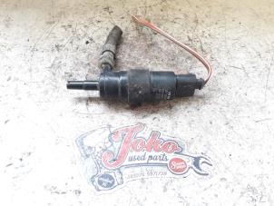 Used Headlight washer pump Audi A6 (C6) 2.7 TDI V6 24V Price on request offered by Autodemontage Joko B.V.