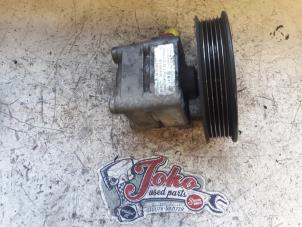 Used Power steering pump Volvo V70 (SW) 2.5 D Price on request offered by Autodemontage Joko B.V.