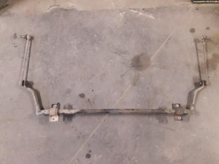 Front anti-roll bar from a Volvo V70 (SW) 2.5 D 2001