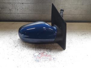 Used Wing mirror, right Volkswagen Fox (5Z) 1.2 Price on request offered by Autodemontage Joko B.V.
