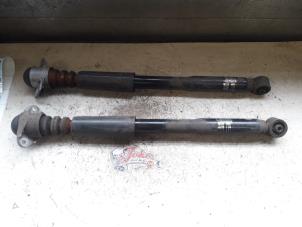 Used Shock absorber kit Volkswagen Fox (5Z) 1.2 Price on request offered by Autodemontage Joko B.V.