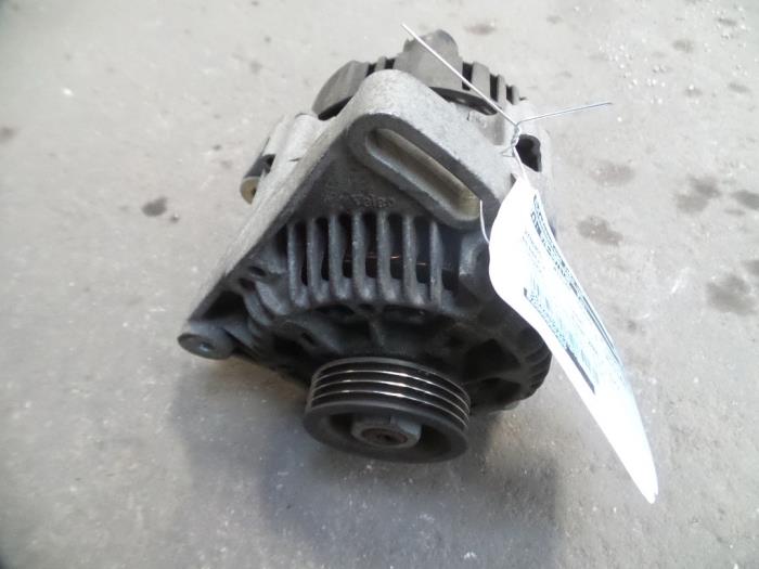 Begagnade Dynamo Renault Twingo (C06) 1.2 Pris på förfrågan erbjuds av Autodemontage Joko B.V.