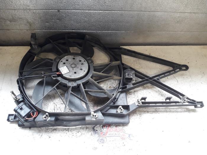 Cooling fans Opel Zafira 2.2 16V 90570740