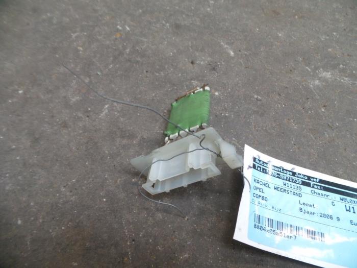 Heater resistor Opel Combo 1.3 CDTI 16V 95525332