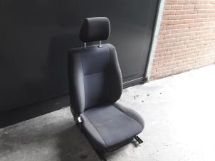Gebrauchte Sitz links Suzuki Swift (ZA/ZC/ZD1/2/3/9) 1.3 VVT 16V Preis auf Anfrage angeboten von Autodemontage Joko B.V.