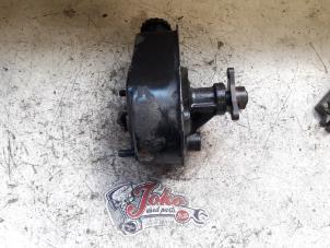 Used Power steering pump Renault Megane Scénic (JA) 1.6 RT Price on request offered by Autodemontage Joko B.V.