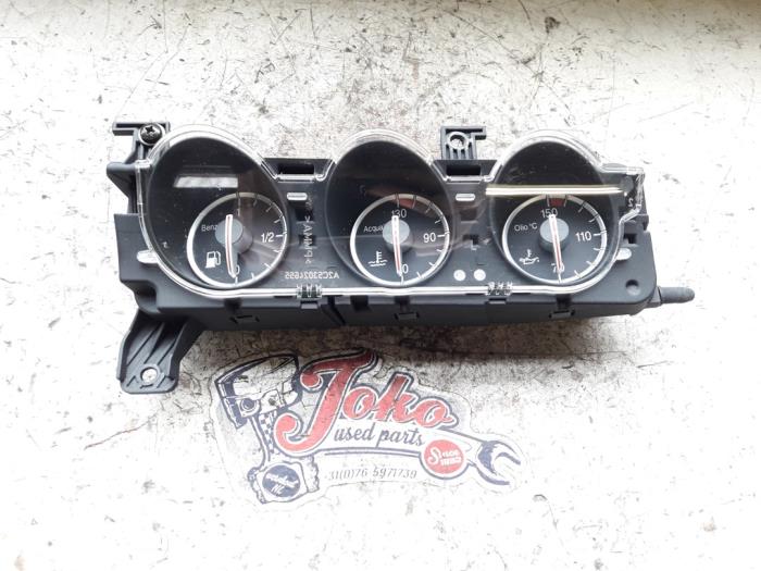 Begagnade Innerdisplay Alfa Romeo 159 (939AX) 1.9 JTS 16V Pris på förfrågan erbjuds av Autodemontage Joko B.V.